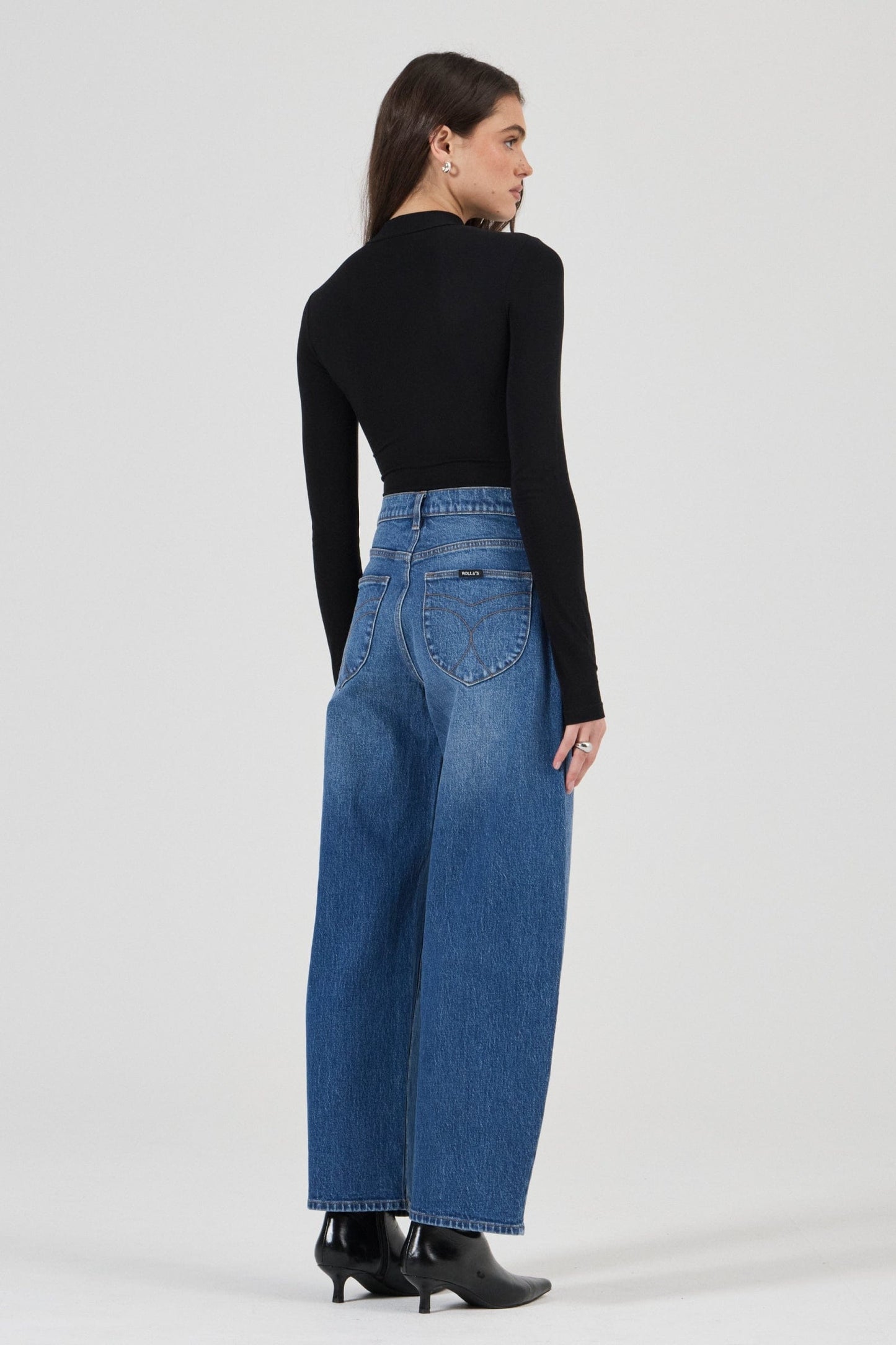 Gigi Barrel Jean - Reign